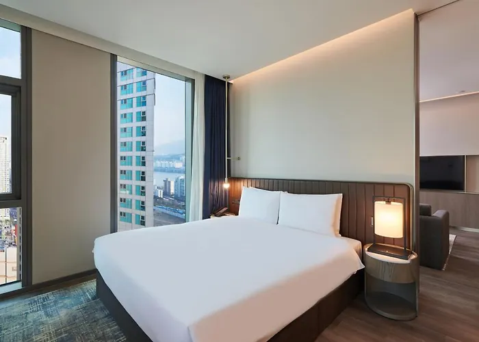 Nine Tree Premier Rokaus Hotel Seoul Yongsan 4* Seoul