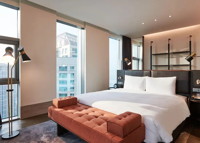 Nine Tree Premier Rokaus Hotel Seoul Yongsan Hotel 4*