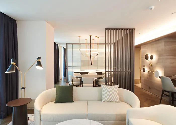 Nine Tree Premier Rokaus Hotel Seoul Yongsan Hotel