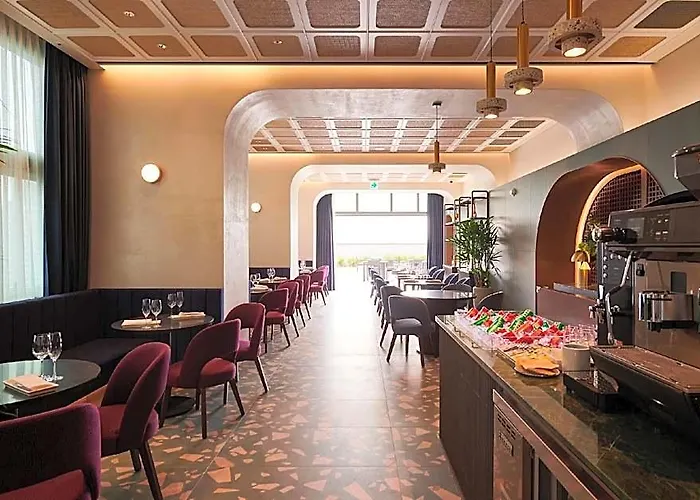 Nine Tree Premier Rokaus Hotel Seoul Yongsan Hotel 4*
