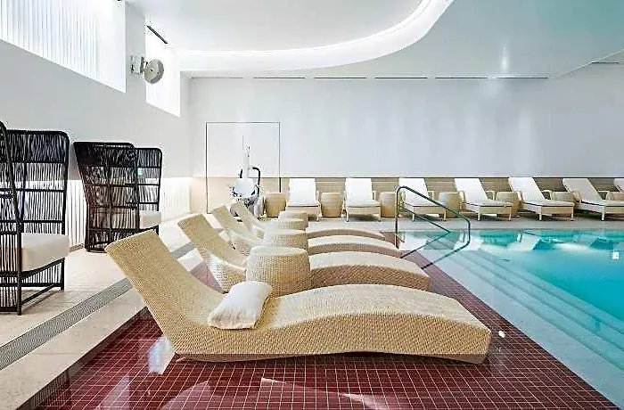 Nine Tree Premier Rokaus Hotel Seoul Yongsan 4* Seoul